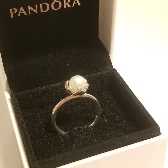 PANDORA Cultured Elegance Ring, Pearl - Picture 2 of 6